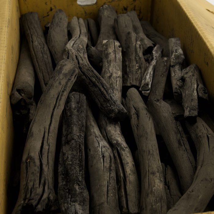 Charbon de bois Konro Grill Binchotan Chumaru du Japon - 15 kg – Image 2
