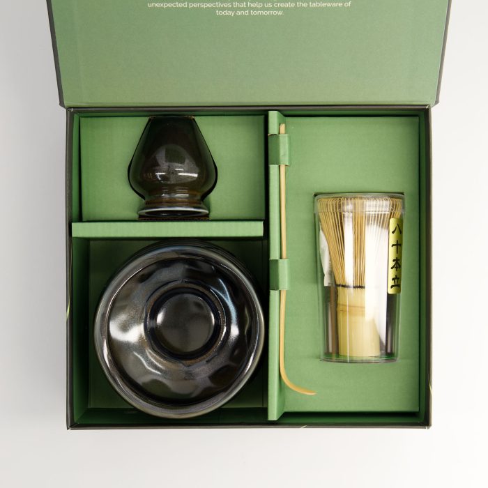 Tokyo Design Studio – Coffret Cadeau Matcha – Gris – 4 pièces – 11x8cm – Image 3