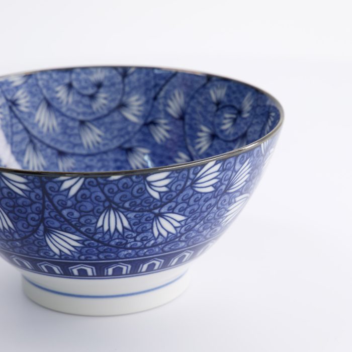 Tokyo Design Studio - Mixed Bowls - Hana - Bleu - 18x9cm 1000ml - Tsuta Karakusa – Image 4