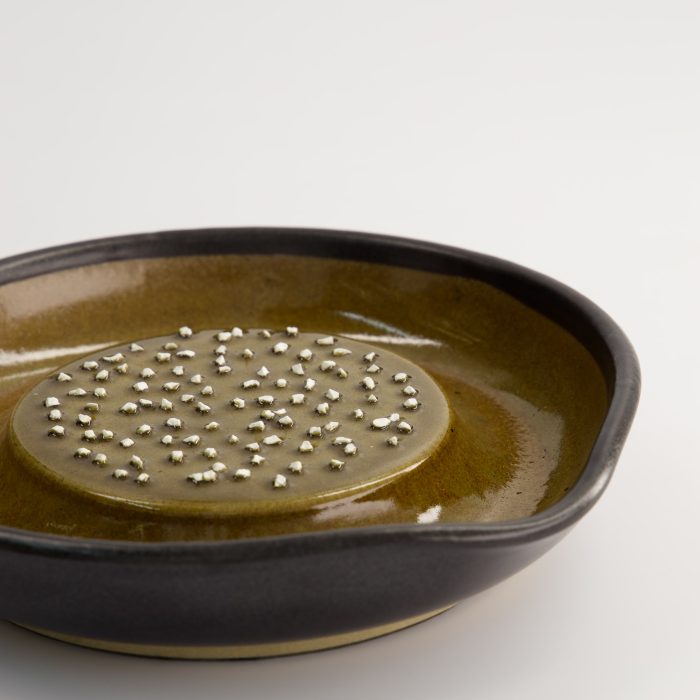Tokyo Design Studio - Motoshige - Râpe de Cuisine - Moyenne Pierre Cuite - Noir - 15,5x8,5x14,5cm – Image 3