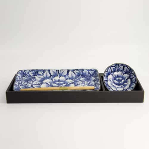 Tokyo Design Studio - Dami Botan - Twee delige bordenset - Blauw/Wit - 11x4cm & 28x13cm