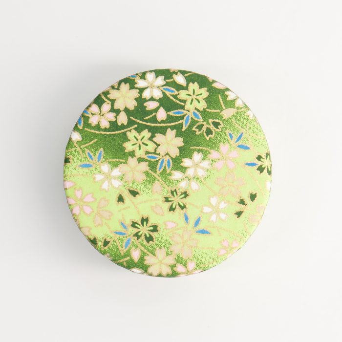 Tokyo Design Studio - Conteneur à Thé Matcha avec Sakura - Vert - 7,5x3,3 cm - 30g – Image 3