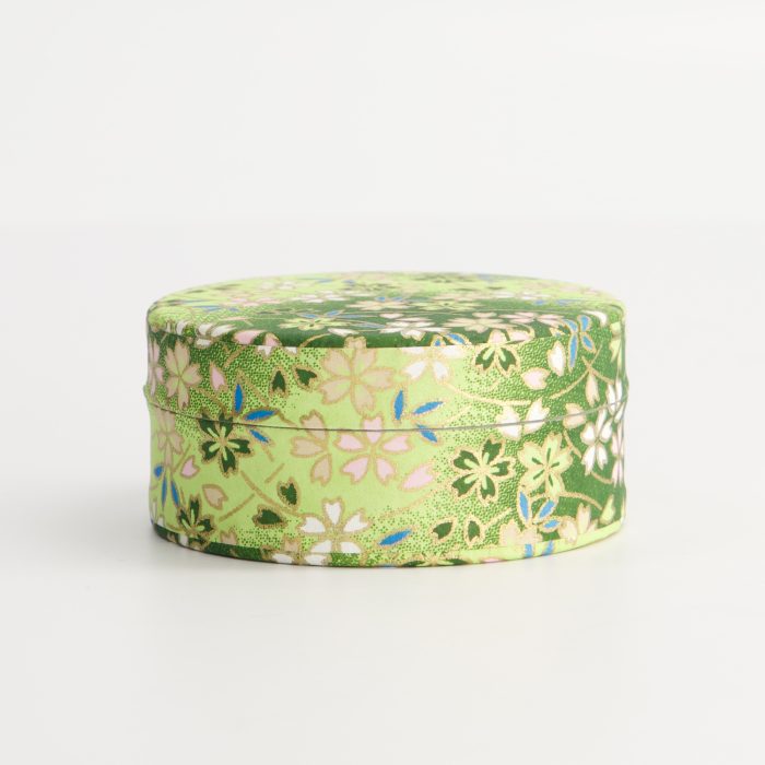 Tokyo Design Studio - Conteneur à Thé Matcha avec Sakura - Vert - 7,5x3,3 cm - 30g – Image 4