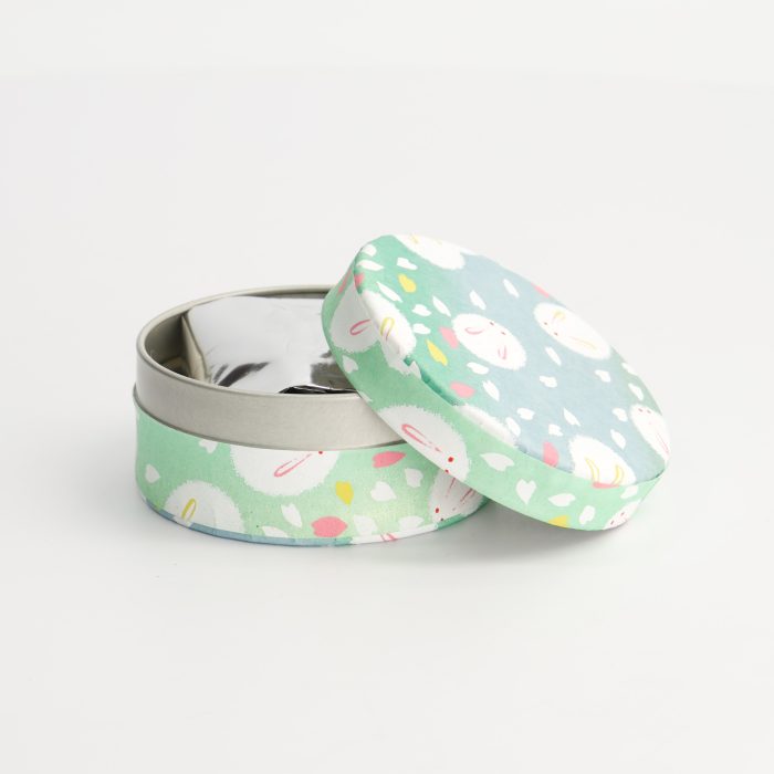 Tokyo Design Studio - Matcha avec Conteneur à Thé Usagi en Forme de Lapin - Vert - 7,5x3,3 cm - 30g – Image 2