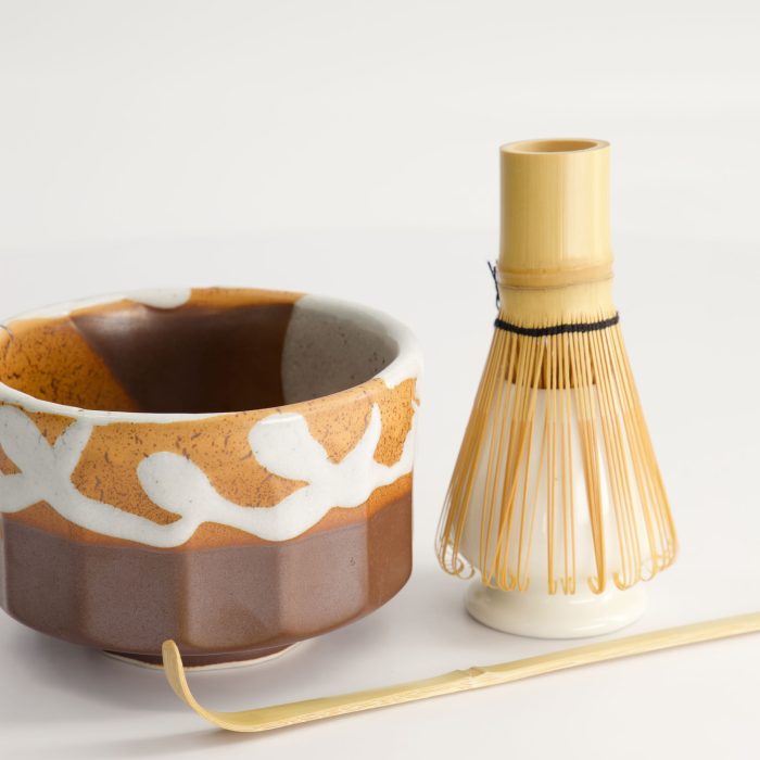 Tokyo Design Studio - Coffret Cadeau Matcha - Kanegin Marron - 11x8cm - 4 pièces – Image 2