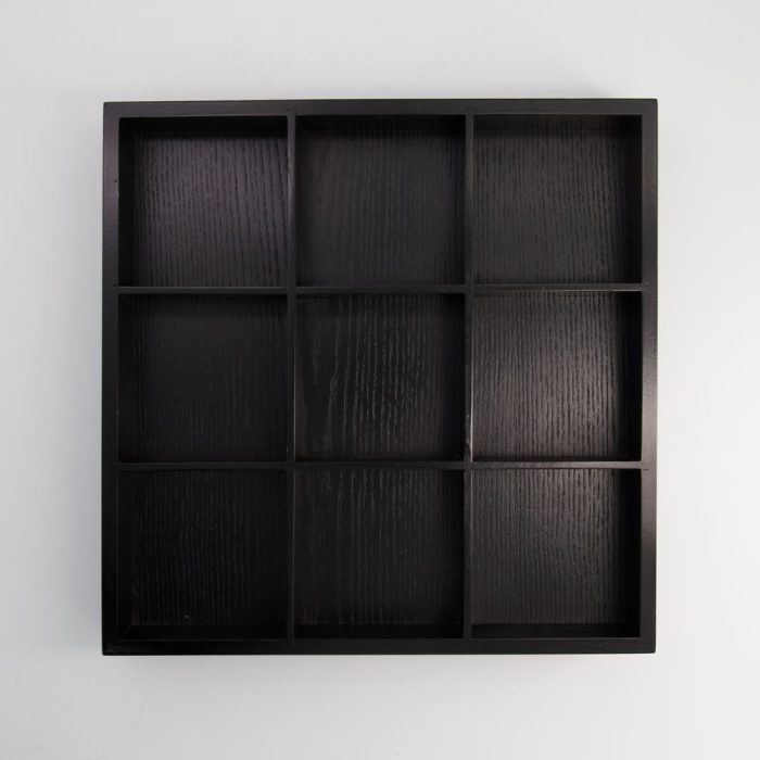 Boîte d'Exposition en Bois Noire - 9 compartiments - 33x33x5,5 cm – Image 3