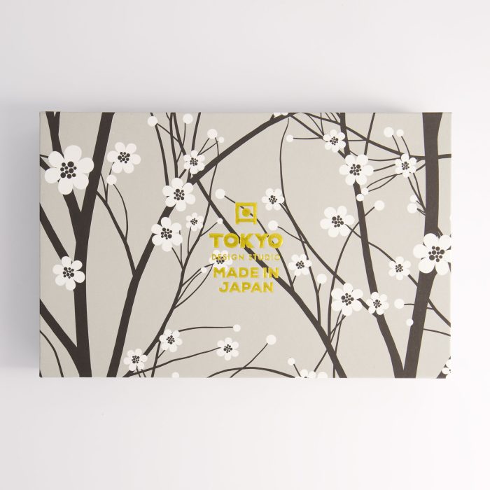 Tokyo Design Studio - Set de Sushi Sakura Noir - 2 pièces avec baguettes - 22,5x12,7cm et 8,6x3,6cm – Image 2