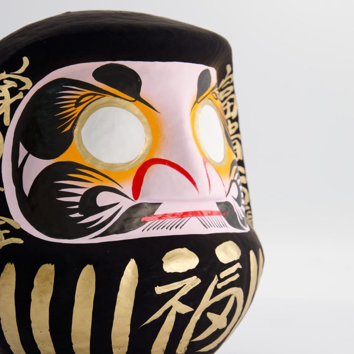 Poupée Daruma Noire - 25cm – Image 3
