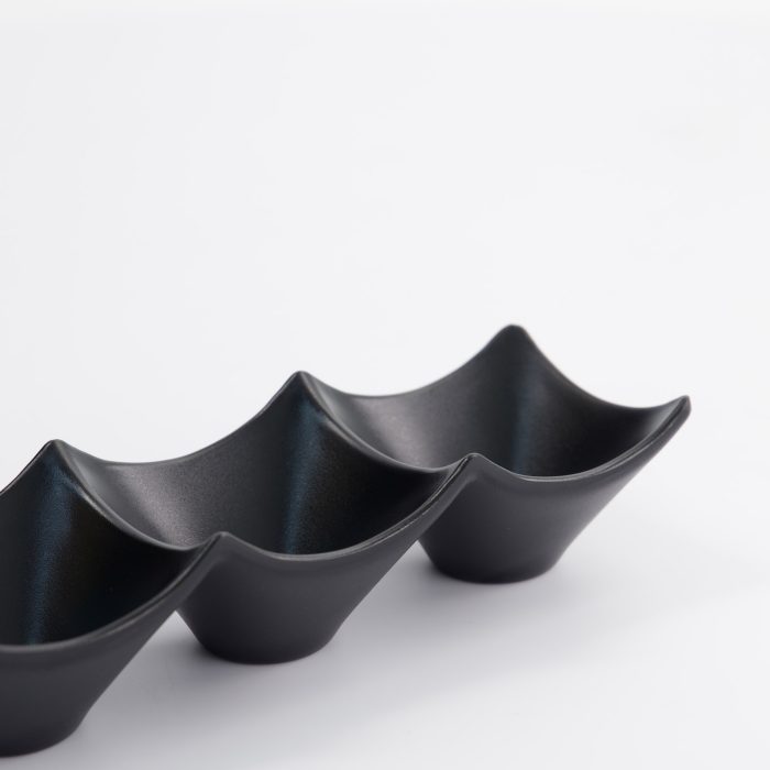 Tokyo Design Studio - Iwate Noir - Coupelle à Sauce - 3 pièces - 18,7x6,2x4,4 cm - 114 ml – Image 5