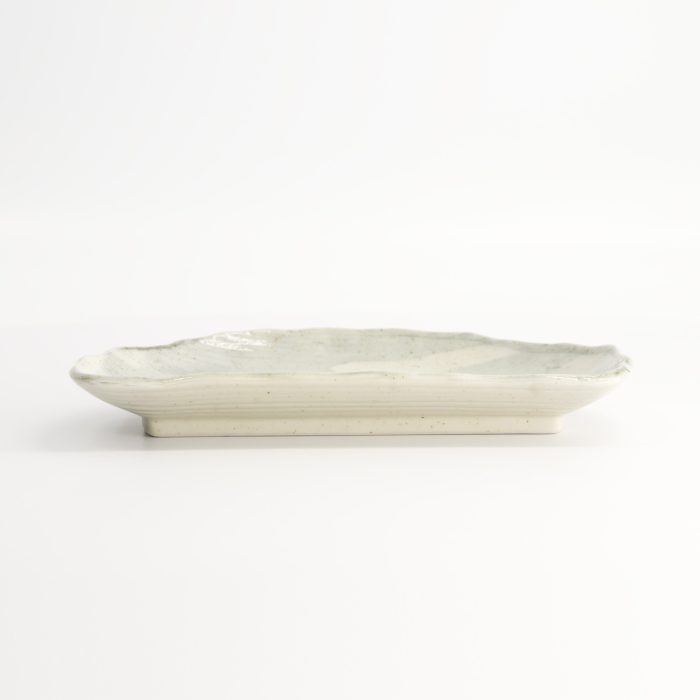 Tokyo Design Studio - Assiette Demi-Lune - 21x13x3.5cm - Bleu Clair/Blanc – Image 3