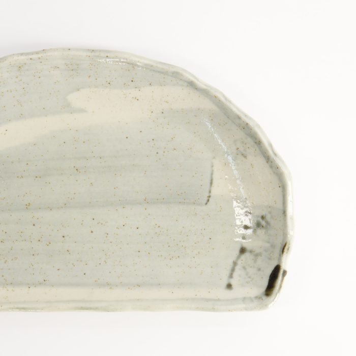 Tokyo Design Studio - Assiette Demi-Lune - 21x13x3.5cm - Bleu Clair/Blanc – Image 4
