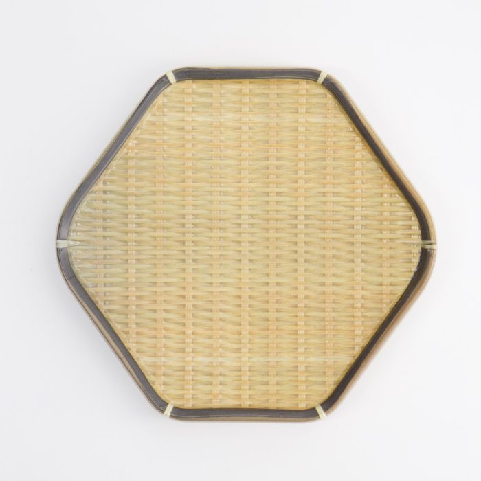 Tokyo Design Studio - Assiette Hexagonale en Bambou - 20x18.9x2.5cm – Image 2