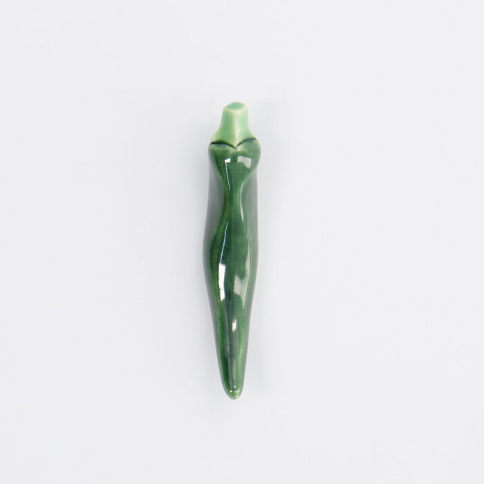 Tokyo Design Studio - Kawaii - Repose Baguettes - Poivron Vert - 6.2x1.7x2.9cm – Image 2