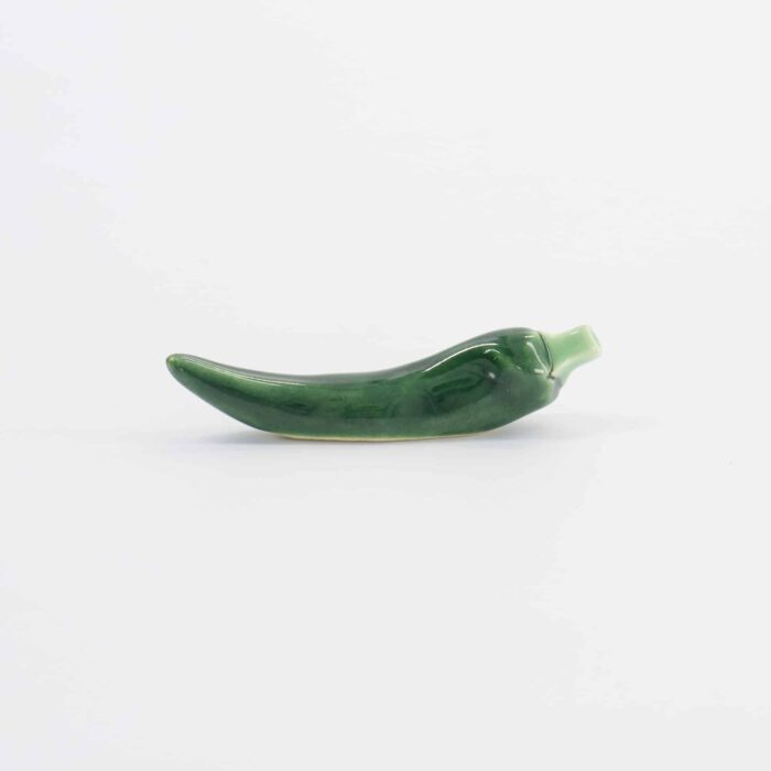 Tokyo Design Studio - Kawaii - Repose Baguettes - Poivron Vert - 6.2x1.7x2.9cm – Image 3