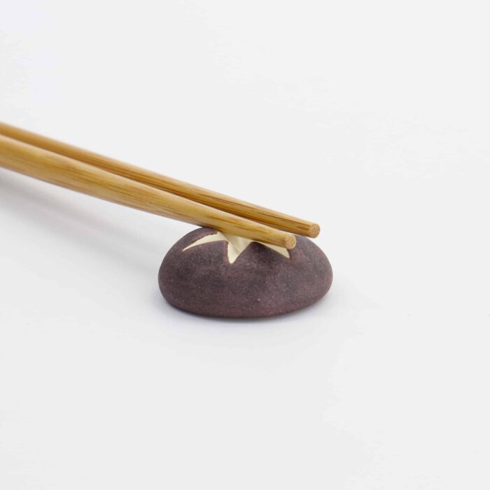 Tokyo Design Studio - Kawaii - Repose-baguettes - Champignon Shiitake - 3,9x1,4cm – Image 3