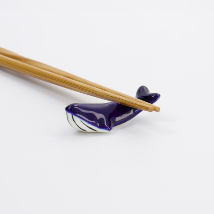 Tokyo Design Studio - Kawaii - Repose-baguettes - Baleine - 5.8x2.7x2cm – Image 2