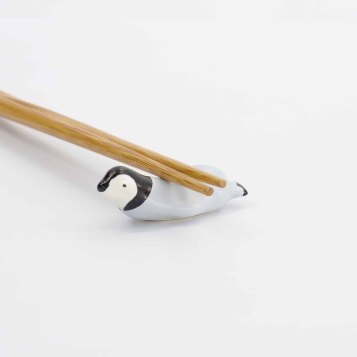 Tokyo Design Studio - Kawaii - Repose-Baguettes - Pingouin - 5.8x2.5x2.1cm – Image 4