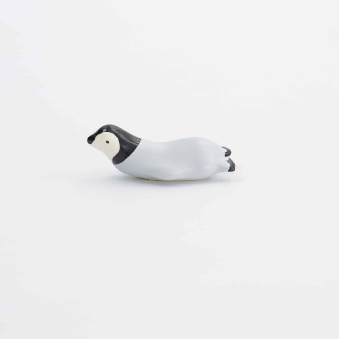 Tokyo Design Studio - Kawaii - Repose-Baguettes - Pingouin - 5.8x2.5x2.1cm – Image 3