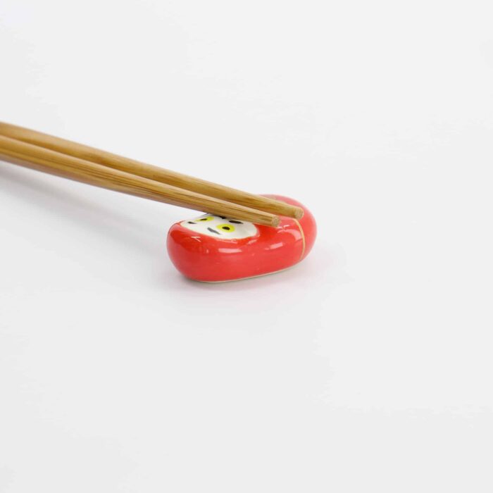 Tokyo Design Studio - Kawaii - Repose-baguettes - Fleur Daruma - 3.0x4.4x1.6cm – Image 3