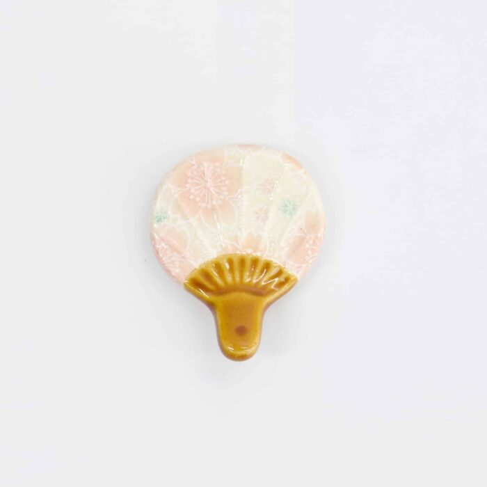Tokyo Design Studio - Kawaii - Repose-baguettes - Éventail Rose - 4x4.9x1.6cm – Image 2