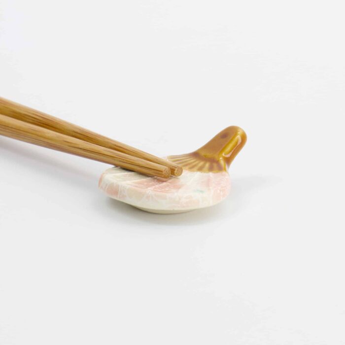 Tokyo Design Studio - Kawaii - Repose-baguettes - Éventail Rose - 4x4.9x1.6cm – Image 3
