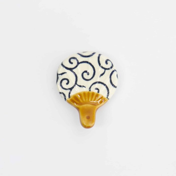 Tokyo Design Studio - Kawaii - Repose-Baguettes - Fan Karakusa - 4x4.9x1.6cm – Image 2