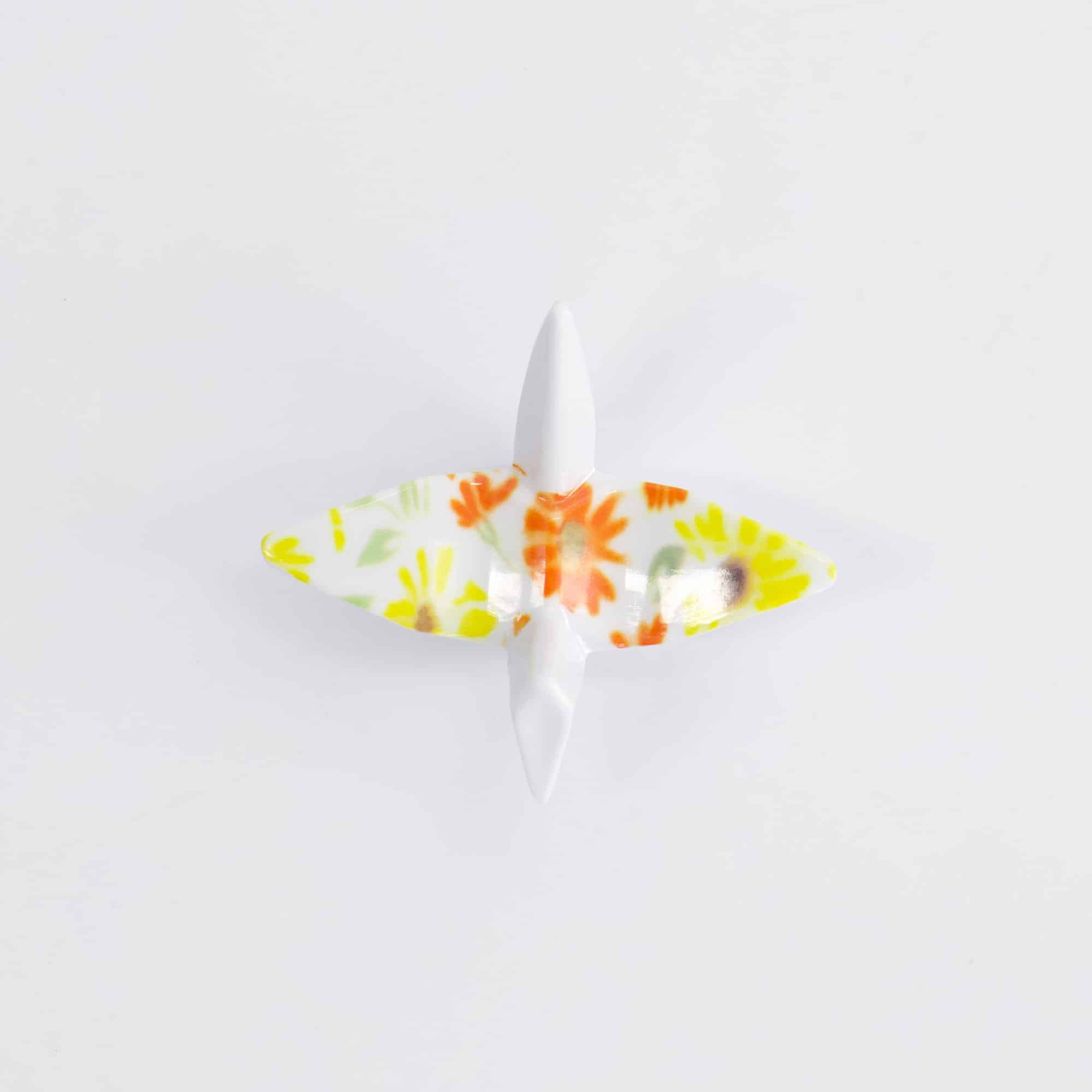 Tokyo Design Studio – Repose-baguettes - Crane Flower - 5,7x5x3cm – Image 2