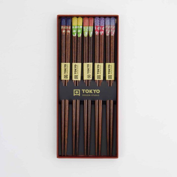 Tokyo Design Studio – Coffret Baguettes Japonaises – Lot de cinq – Rouge Noir – Image 3